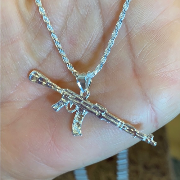 Sterling silver AK 47 machine Gun pendant - Picture 5 of 12